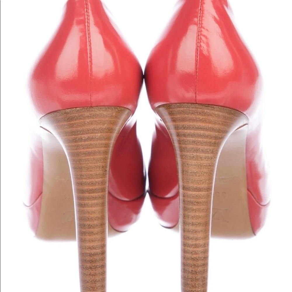 Louis Vuitton Pink Leather pointed toe pumps!  Size 8.5 - Picture 6 of 17